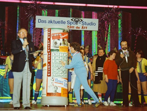 schwarze11-1982-008_10