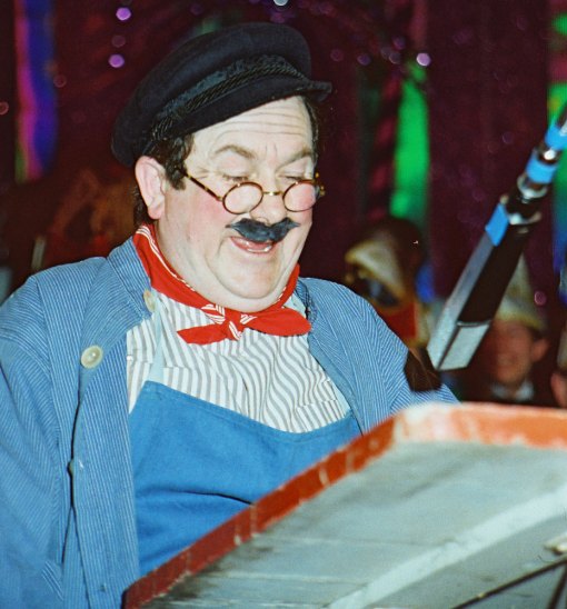 schwarze11-1982-018_02