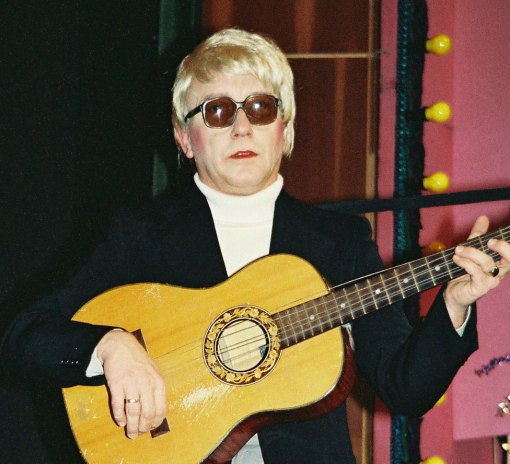 schwarze11-1990-460