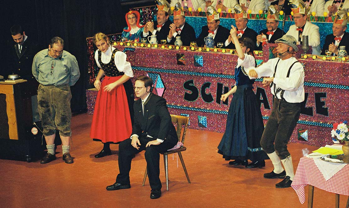 schwarze11-2000-208 schwarze11-2000-208